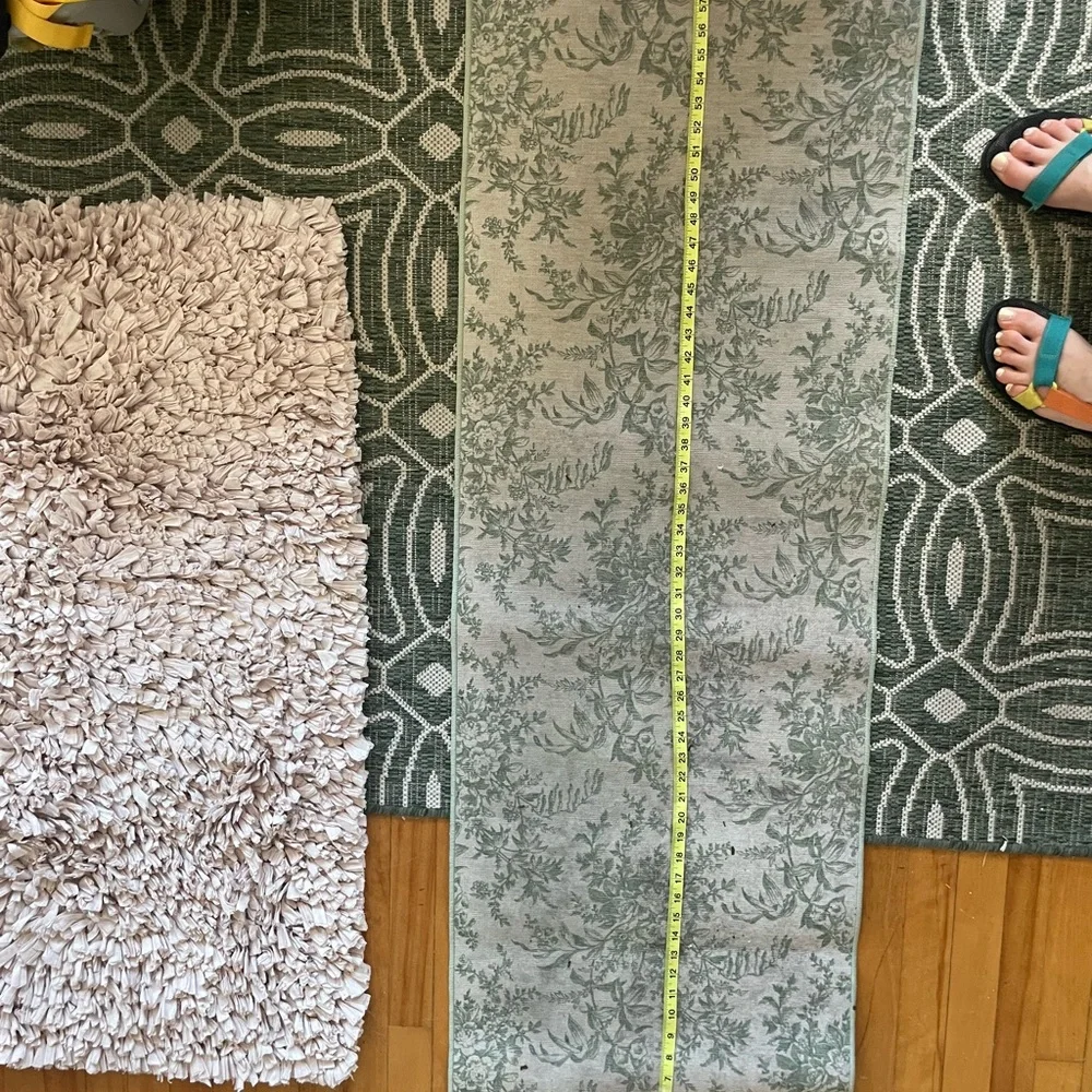 Set of two rugs!